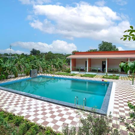 Mahalakshmi Agro Tourism Hotel Poinad Exterior foto