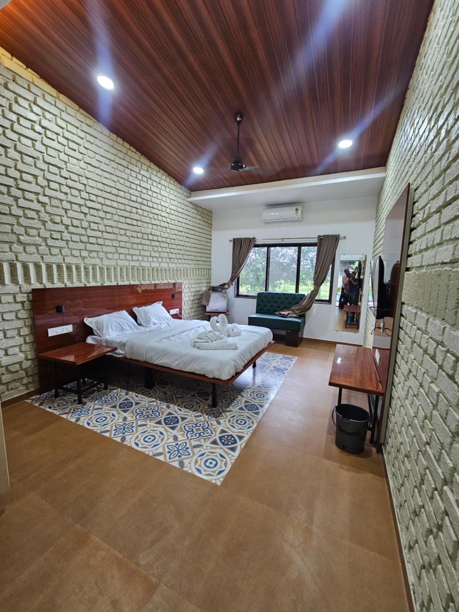 Mahalakshmi Agro Tourism Hotel Poinad Exterior foto